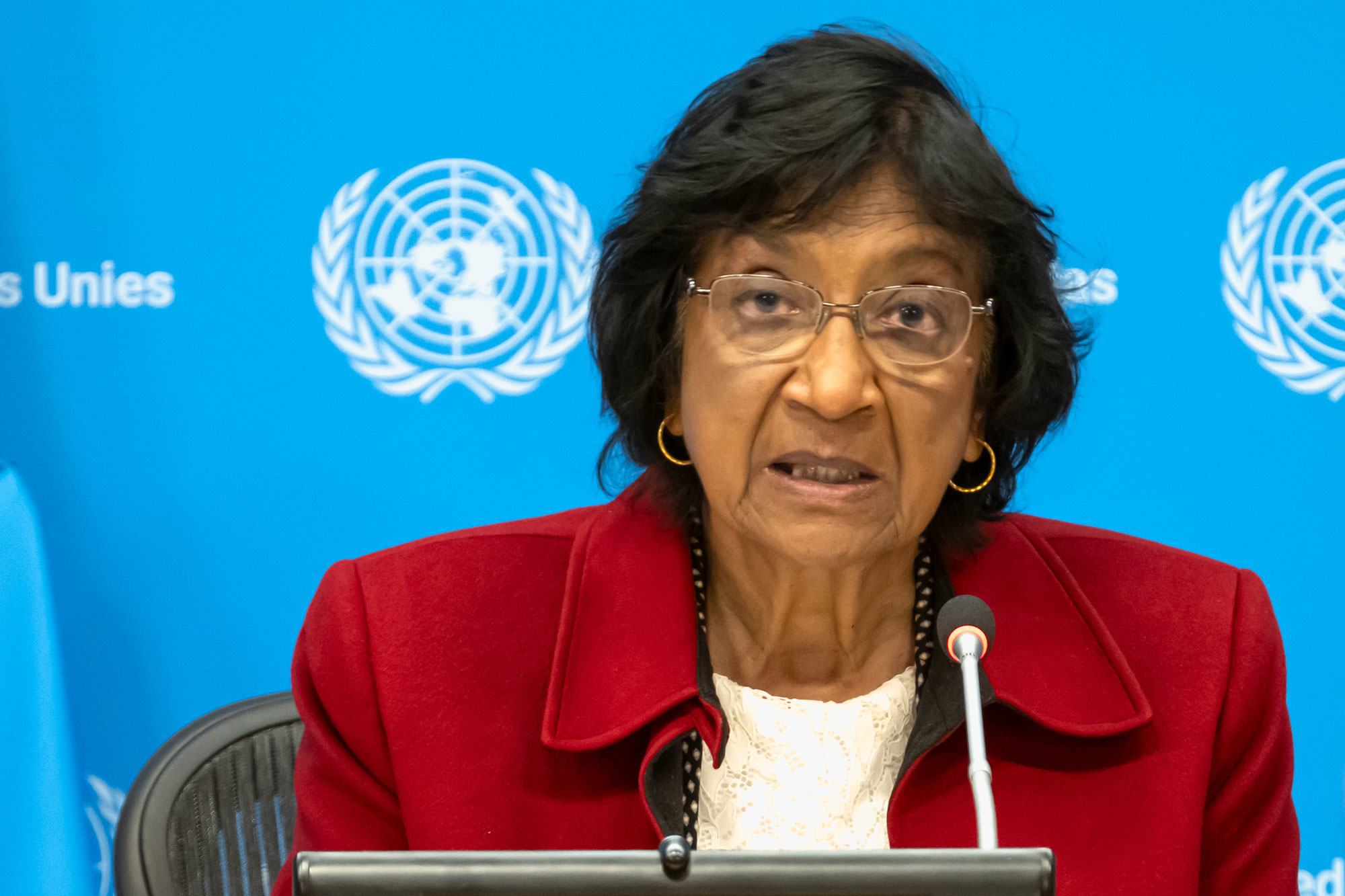 Navi Pillay, présidente de la Commission d'enquête internationale indépendante des Nations Unies sur le territoire palestinien occupé, y compris Jérusalem-Est, et Israël, lors d'une conférence de presse au siège de l'ONU (photo d'archive). Navi Pillay, présidente de la Commission d'enquête internationale indépendante des Nations Unies sur le territoire palestinien occupé, y compris Jérusalem-Est, et Israël, lors d'une conférence de presse au siège de l'ONU (photo d'archive).