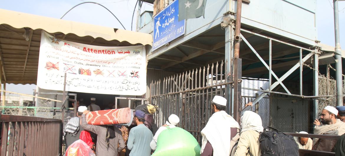 پاکستان قوانین پناہ گزینوں کو ان کی رضامندی کے خلاف ملک بدر کیے جانے کے خلاف مؤثر نہیں۔