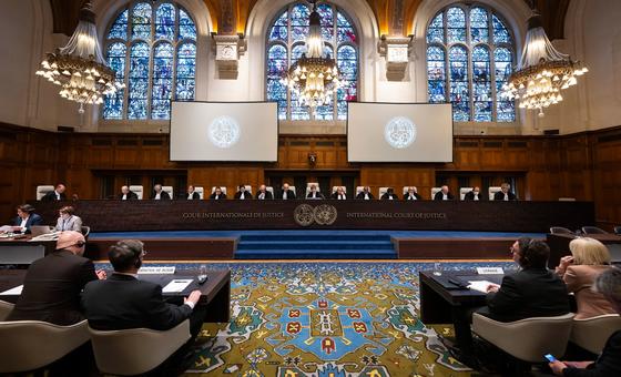 Les juges de la Cour internationale de Justice en session.