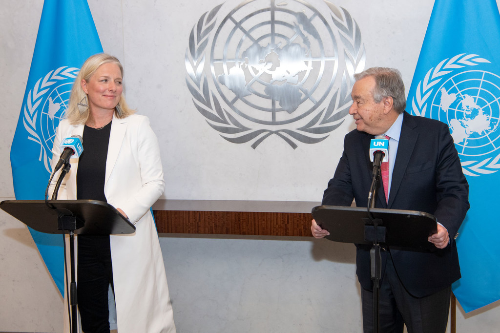 UN Secretary-General António Guterres and Catherine McKenna at a press conference launching the Expert Group on Net-Zero Commitments at the UN headquarters.