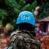 من الأرشيف: قوات حفظ السلام التابعة لبعثة الأمم المتحدة المتكاملة متعددة الأبعاد لتحقيق الاستقرار في جمهورية أفريقيا الوسطى (MINUSCA) في حراسة مدينة بانغاسو، جمهورية أفريقيا الوسطى، 15 يناير 2021.