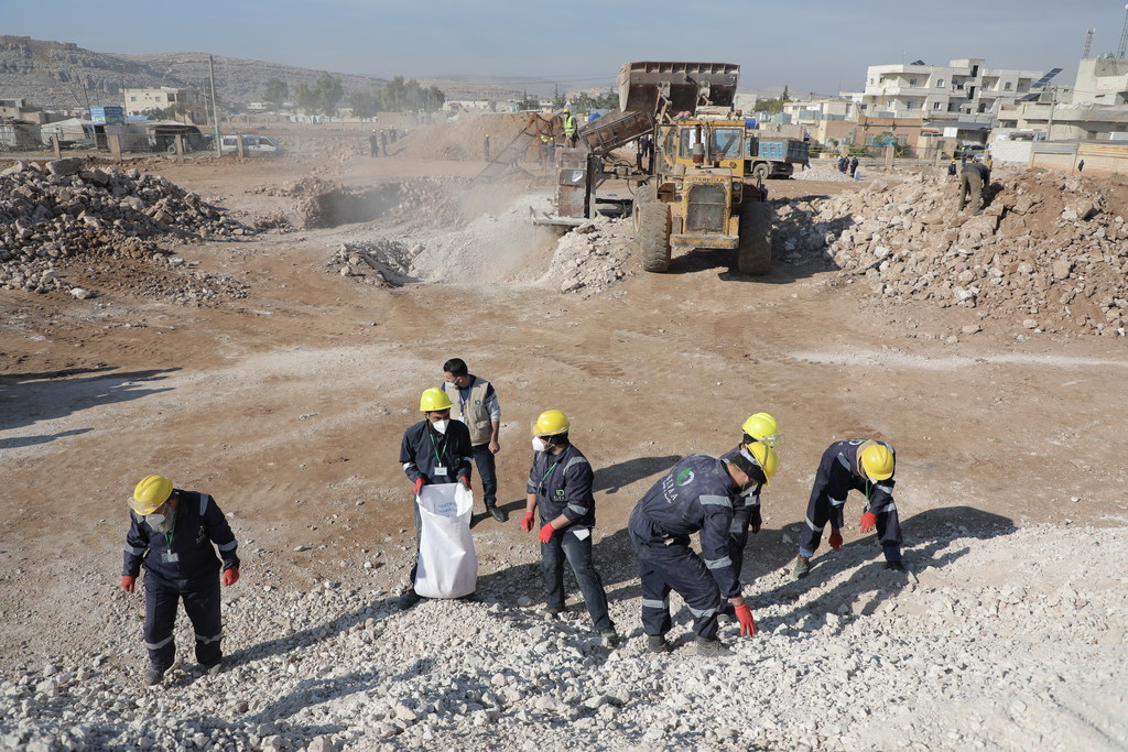 مشروع إعادة تدوير الركام الناجم عن الزلزال المدمر الذي ضرب شمال سوريا في 2023.