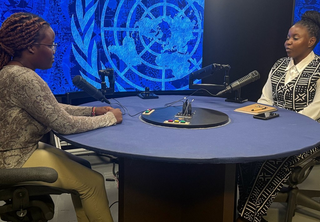 Kapwani Kavenuke kutoka Tanzania, mmoja wa washiriki wa mijadala ya Jukwaa la Vijana la Baraza la Umoja wa Mataifa la Masuala ya Kiuchumi na Kijamii (ECOSOC) limefanyika hivi majuzi katika Makao Makuu ya Umoja wa Mataifa jijini New York, akizungumza na S…