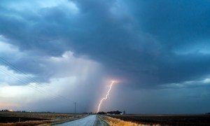 La OMM valida un nuevo récord mundial para el rayo más largo, que alcanzó los 829 km (foto de archivo).