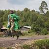 مقاتلو حركة إم-23  يتجهون إلى غوما في جمهورية الكونغو الديمقراطية.