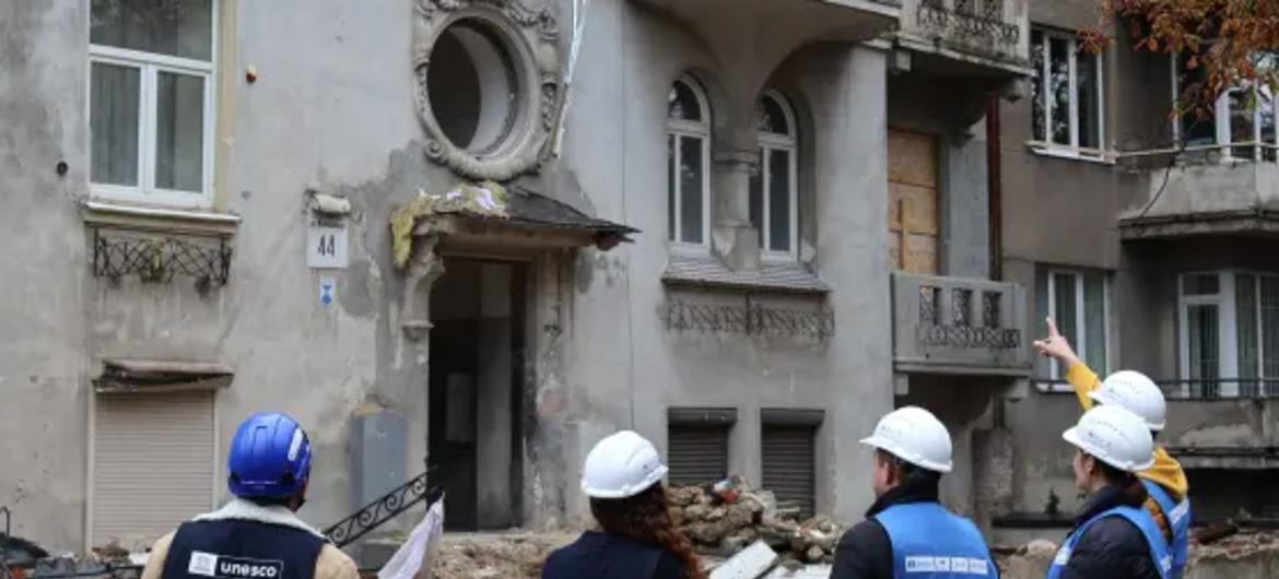 ЮНЕСКО и ИККРОМ провели оценку ущерба, нанесенного культурным объектам во Львове.