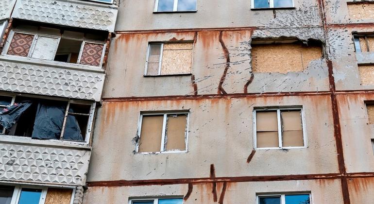 В течение первых 17 дней июня в Украину было запущено по меньшей мере 3340 беспилотнников и 135 ракет. 
