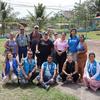 Personal y voluntarios del ACNUR posan para una foto de grupo en Upala, Costa Rica.