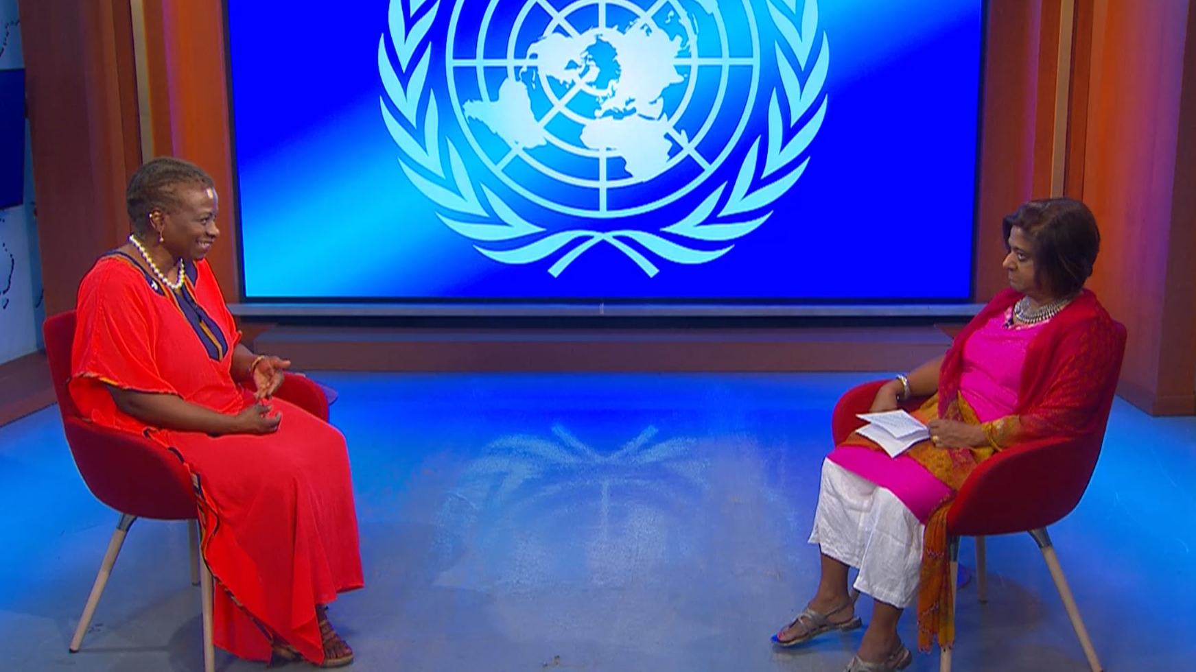 ڈاکٹر نتالیہ کینم اقوام متحدہ کے نیوز اینڈ میڈیا ڈویژن کی ڈپٹی ڈائریکٹر میتا حوصالی کو انٹرویو دیتے ہوئے۔