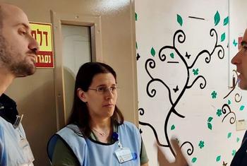  При поддержке Европейского бюро Всемирной организации здравоохранения «Машив Ха-руах» проводит семинары в формате ретрита, участники которых могут в комфортной для них обстановке обсуждать и осмысливать пережитое.