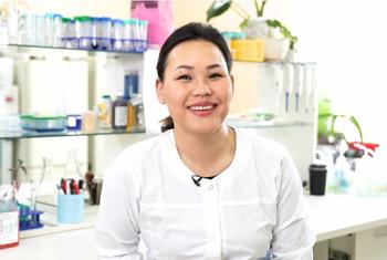 Изучение пчелиного яда и научные знания Солонго стали основой для разработки инновационных продуктов и подтолкнули ее к открытию собственной компании.