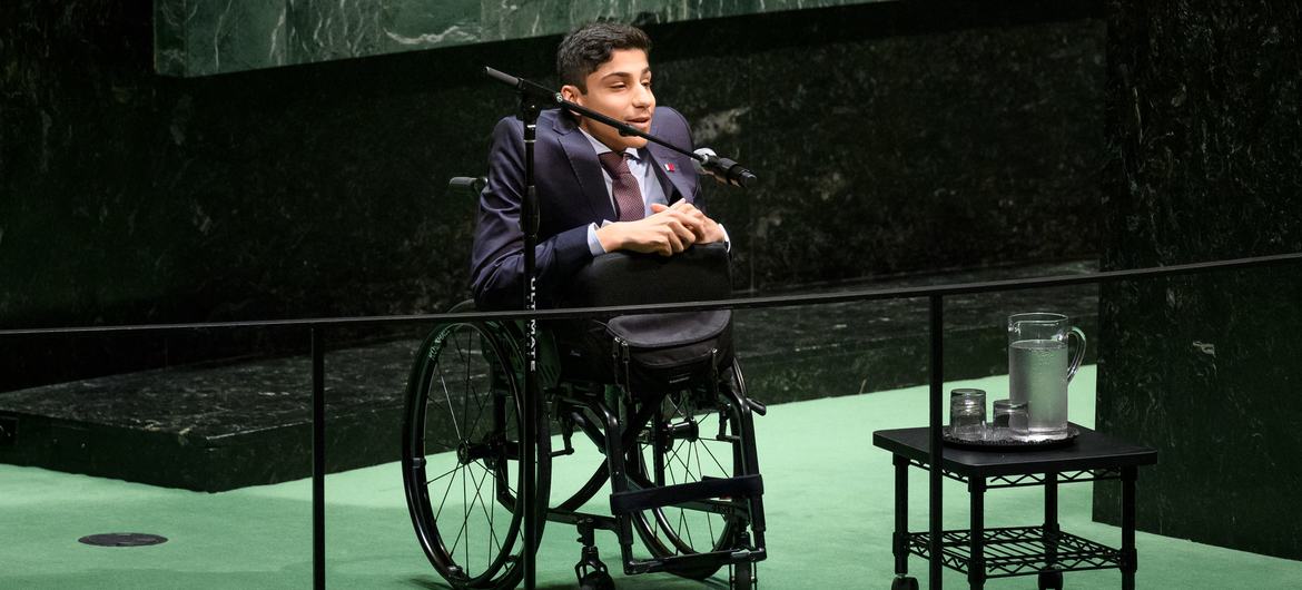 В ООН призывают делать больше для защиты прав детей с инвалидностью.  