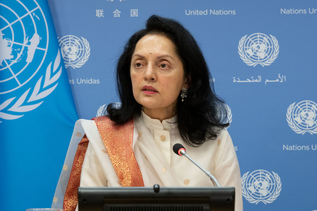 संयुक्त राष्ट्र में भारत के स्थाई मिशन की प्रमुख राजदूत रुचिरा काम्बोज, यूएन मुख्यालय में एक प्रैस वार्ता को सम्बोधित करते हुए.