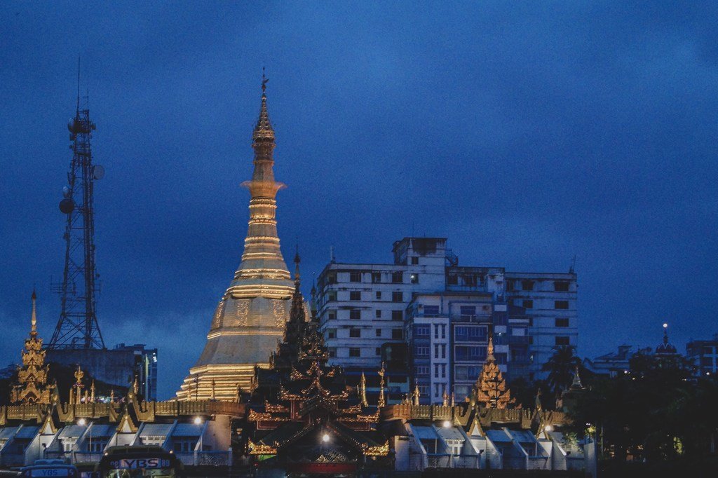 Yangon, mji wa biashara wa Myanmar.
