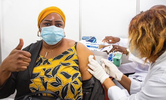В  Кот-д'Ивуаре приступили к вакцинации медработников