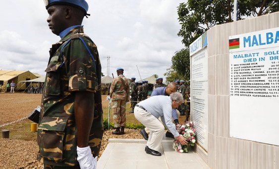  O secretário-geral da ONU, António Guterres, homenageou soldados de paz que morreram na cidade de Mavivi, no leste da República Democrática do Congo.