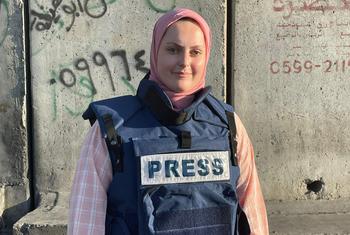 رزان، 20 عاما، صحفية متدربة وهي واحدة من ضمن 25 طالباً وطالبة في مجال الصحافة والإعلام الذين استفادوا من التدريب على التوعية بالنوع الاجتماعي والذي نظمه مكتب الأمم المتحدة المعني بالمخدرات والجريمة من خلال برنامج حياة المشترك.
