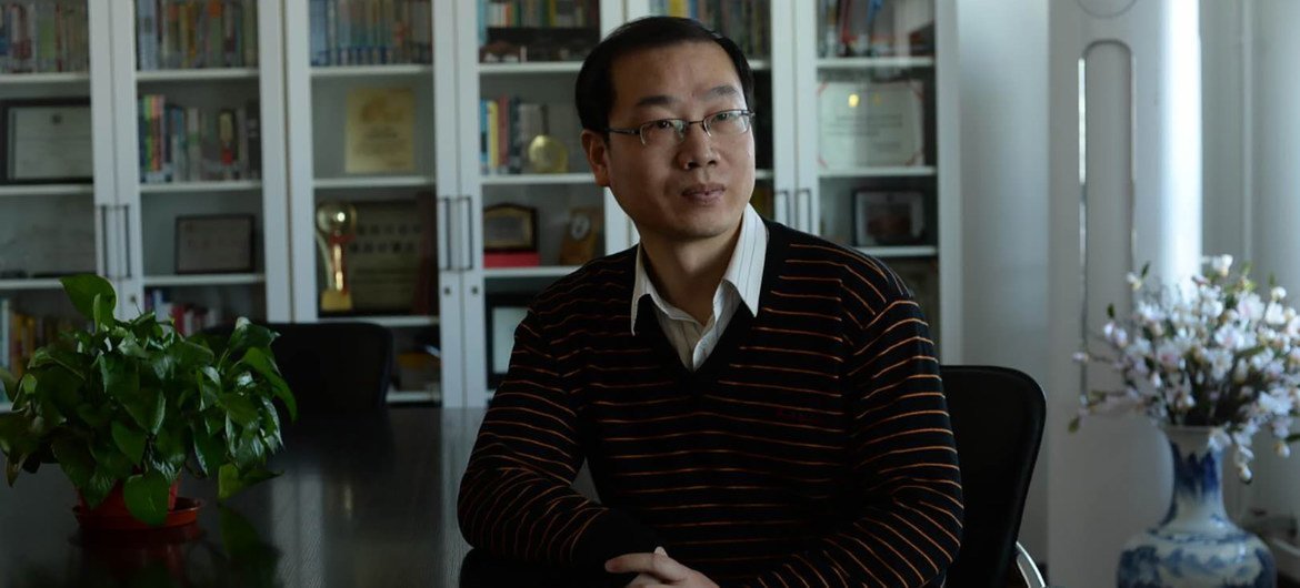 吕孝权，公益律师、北京市千千律师事务所执行主任。 