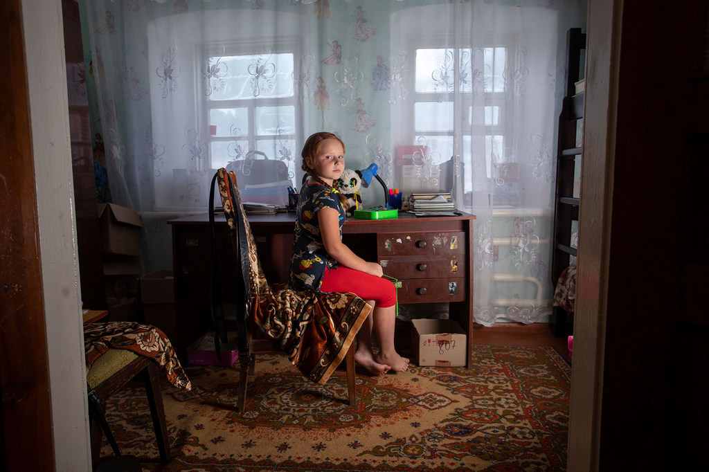 Afina tan solo tenía dos años cuando empezaron a caer los proyectiles en el este de Ucrania.