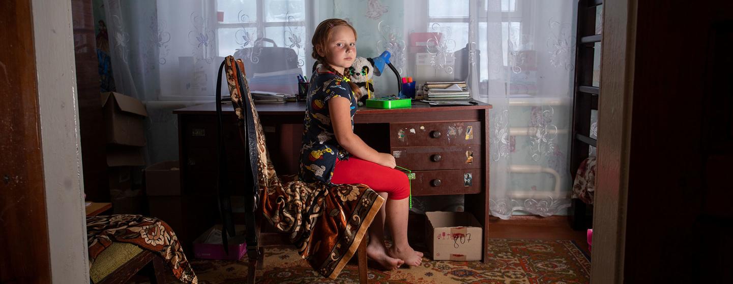 Afina n'avait que deux ans lorsque les obus ont commencé à tomber dans l'est de l'Ukraine.