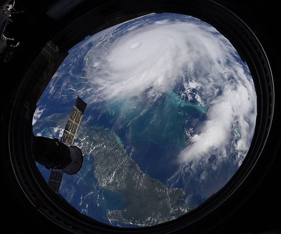 2019年9月2日从国际空间站看到的多里安飓风。