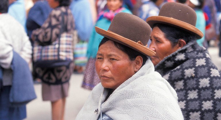 Mujeres indígenas en una calle de La Paz, Bolivia