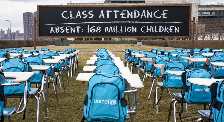 Instalação do Unicef, na sede da ONU em Nova Iorque, alerta para fechamento de escolas em todo o mundo