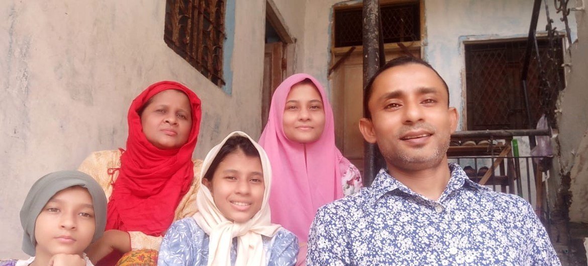 44 वर्षीय रोहिंज्या शरणार्थी, नेज़ामुद्दीन लिन भारत की राजधानी दिल्ली में अपने परिवार के साथ रहते हैं. 