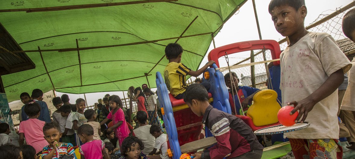 Children at Thet Kel Pyin Muslim Internally Displaced Persons (IDP) camp in Sittwe, the capital of Rakhine state, play in the child-friendly space. (2019)