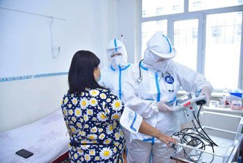 ООН помогает обеспечить больницы Кыргызстана средствами индивидуальной защиты