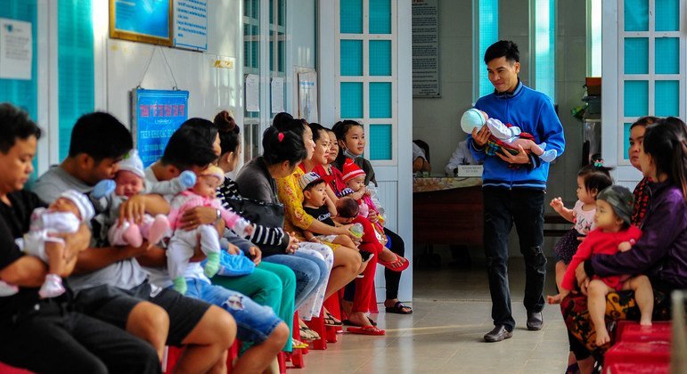 Men in Viet Nam are becoming more aware of and involved in child-caring tasks.