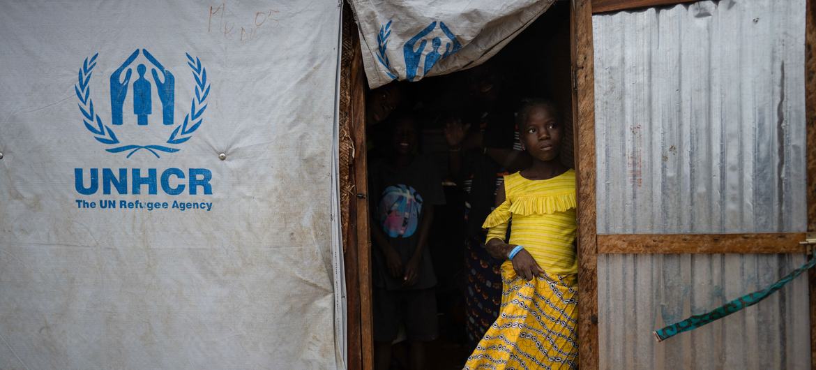 A young girl living in a displaced persons camp in Dori, Burkina Faso.