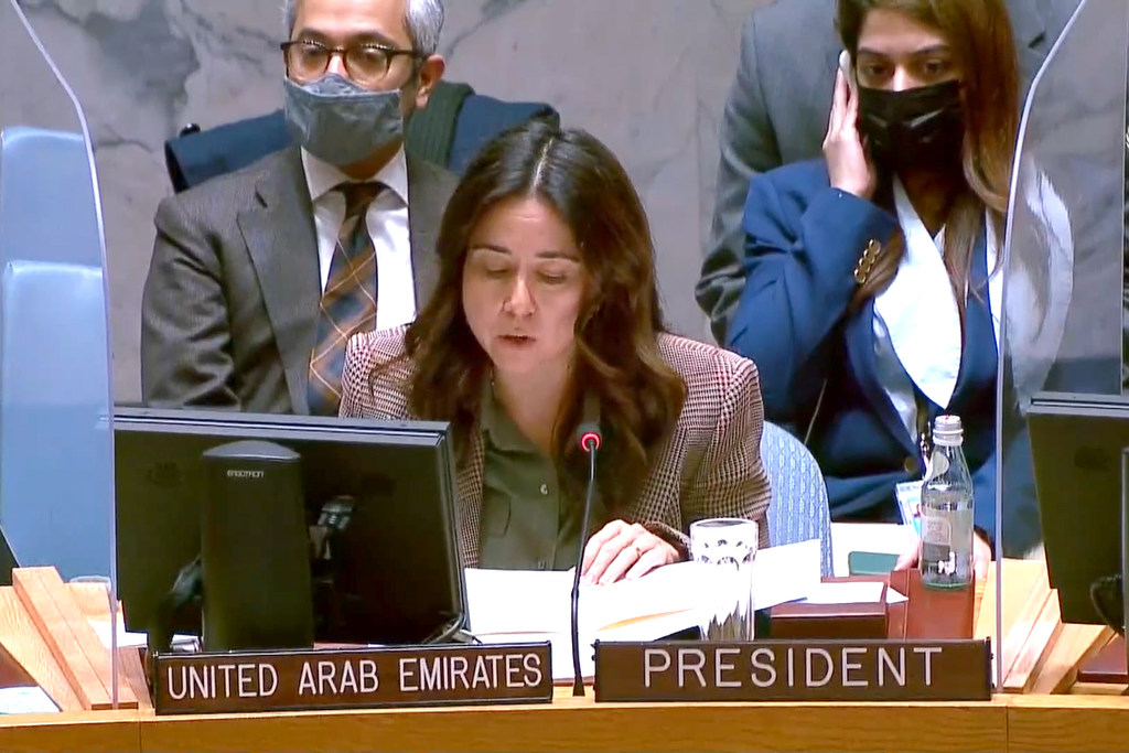 مندوبة دولة الإمارات العربية لدى الأمم المتحدة، لانا زكي نسيبة، التي تترأس بلادها مجلس الأمن لهذا الشهر، تتحدث أمام أعضاء المجلس