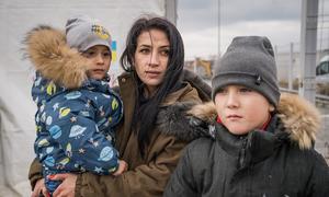 "Nous n'avons nulle part où aller", déclare Olga, qui a fui l'Ukraine avec ses deux enfants.