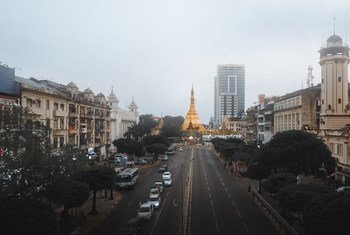 La pagoda Sule en el centro de Yangon, el centro comercial de Myanmar.
