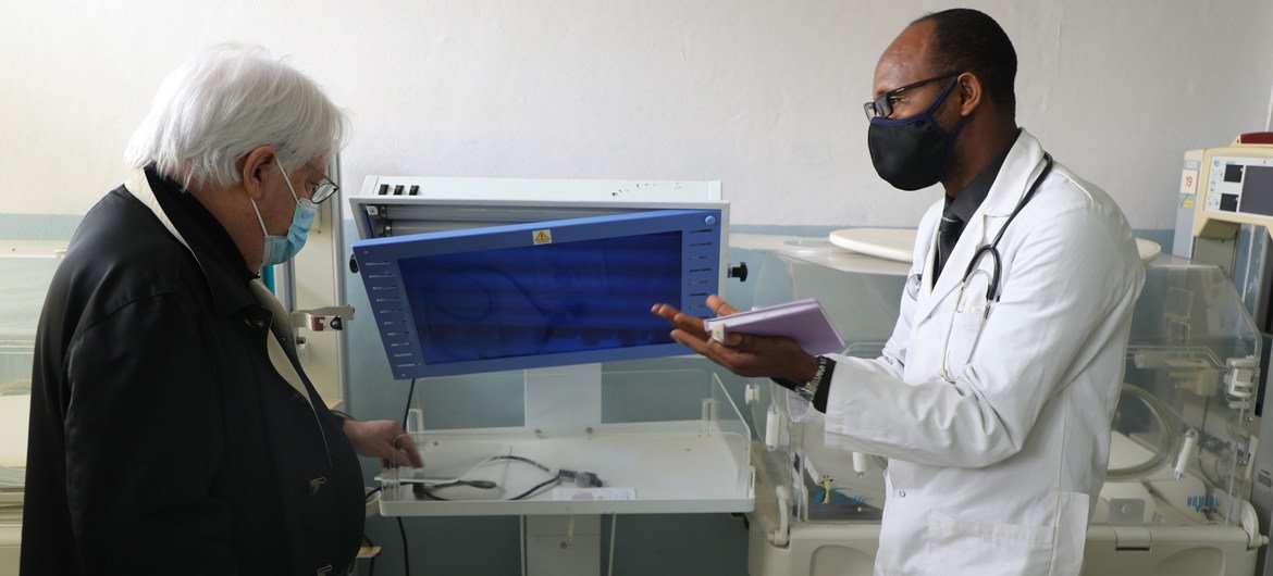 The UN humanitarian chief, Martin Griffiths (left) meets Dr. Ekubay Hagos, the Director of the Hawzen Referral Hospital in the Tigray region of Ethiopia. 