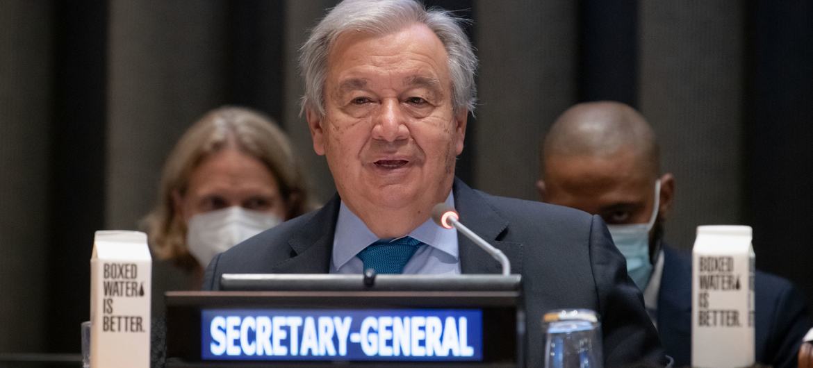 Le Secrétaire général António Guterres présente devant l'Assemblée générale le 4 août 2022 les progrès des recommandations comprises dans son rapport sur "Notre Programme commun", paru un an plus tôt. Le rapport définit la feuille de route de l'ONU pour le quart de siècle à venir.