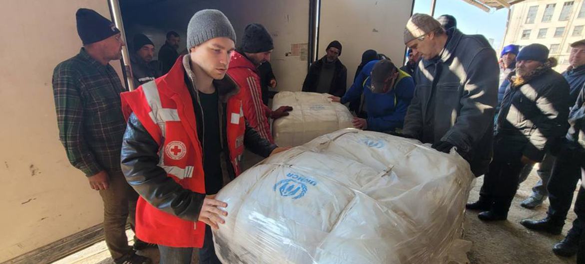 La ONU y los socios humanitarios entregan ayuda a Sievierodonetsk, Ucrania.