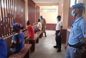 Visiting time at Ngaragba Prison in Bangui, CAR during COVID-19 pandemic.