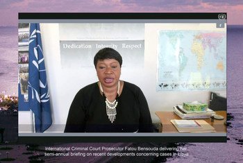 国际刑事法院首席检察官法图·本苏达通过视频会议向联合国安理会成员介绍利比亚的情况