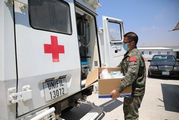 为支援“贝鲁特爆炸”将药品物资装救护车