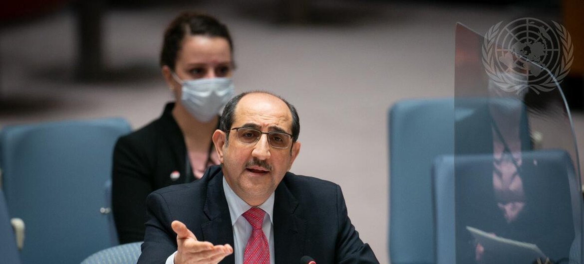 بسام صباغ ، الممثل الدائم للجمهورية العربية السورية لدى الأمم المتحدة ، يلقي كلمة أمام أعضاء مجلس الأمن 