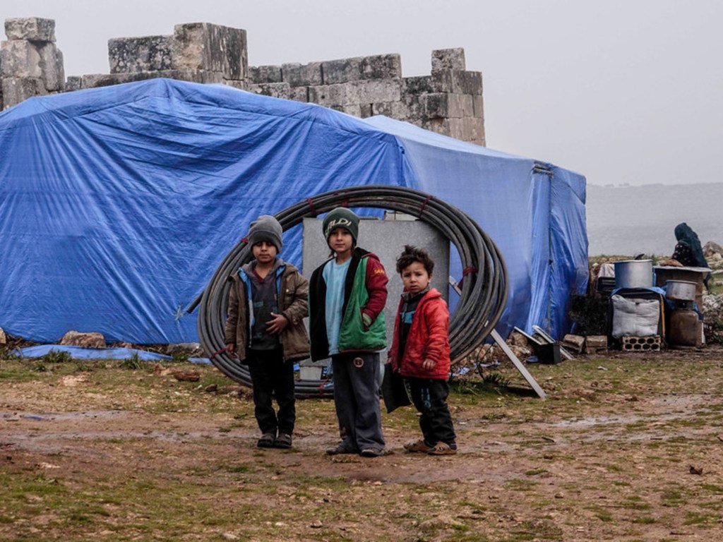Des enfants dans un camp dans le nord de la Syrie.