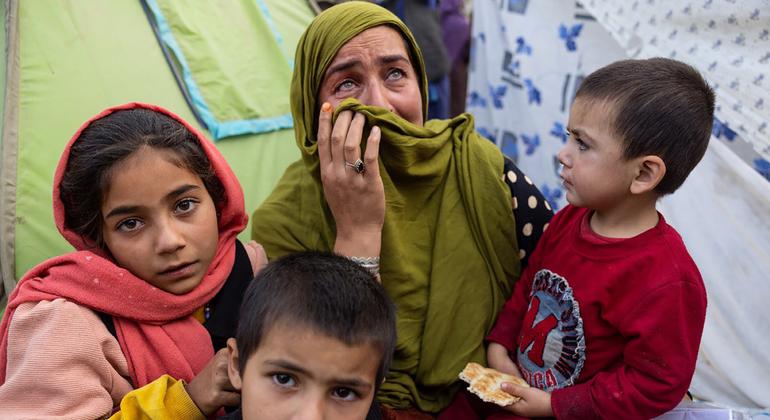 Почти половина населения Афганистана – 19,7 млн человек – испытывают нехватку продовольствия. 