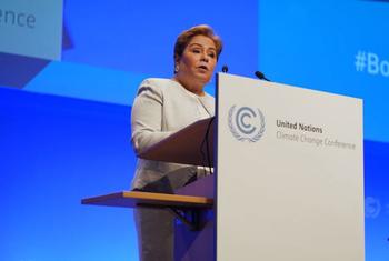 La cheffe du Secrétariat de la CCNUCC à l'ouverture d'une réunion sur le climat à Bonn.
