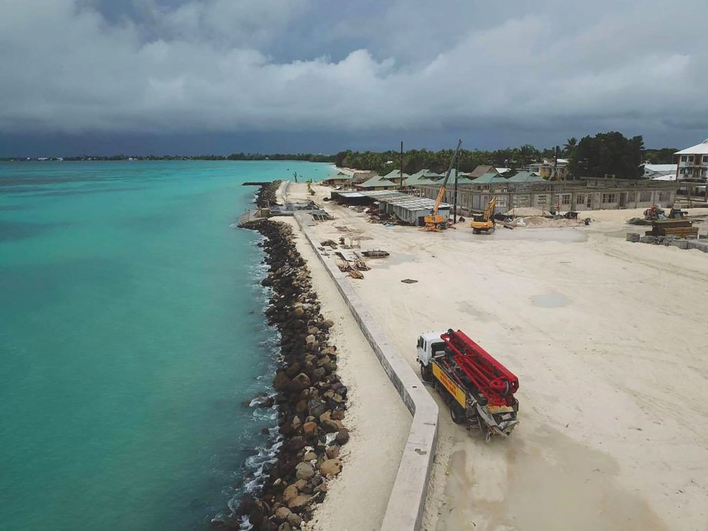 L'archipel de faible altitude Tuvalu, dans l'océan Pacifique, récupère des terres pour lutter contre les effets du changement climatique.