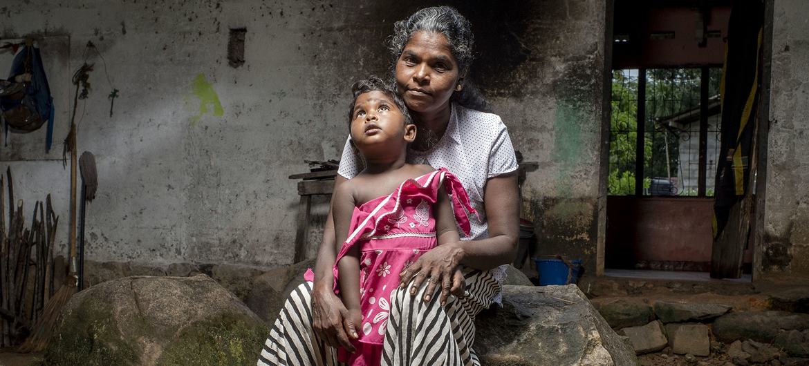 Les familles sri-lankaises en milieu rural sont particulièrement vulnérables à la pire crise économique du pays depuis son indépendance en 1948.