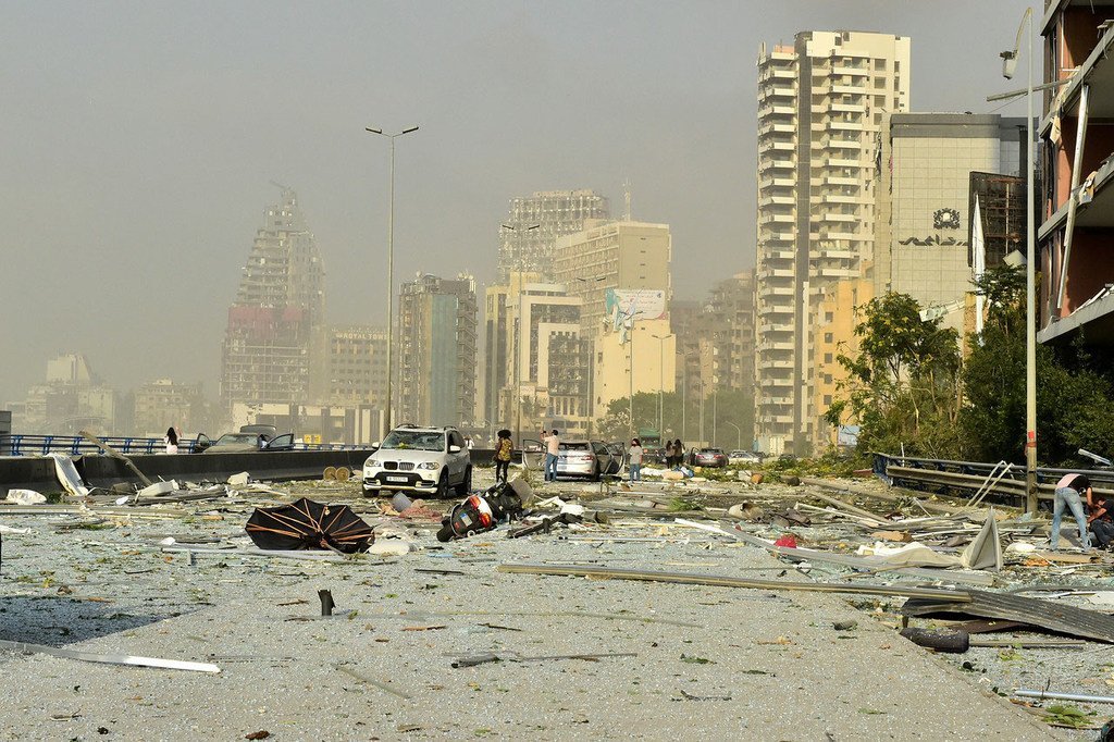 الأحياء المحاذية لمرفأ بيروت تضررت بشكل كبير بسبب التفجير.