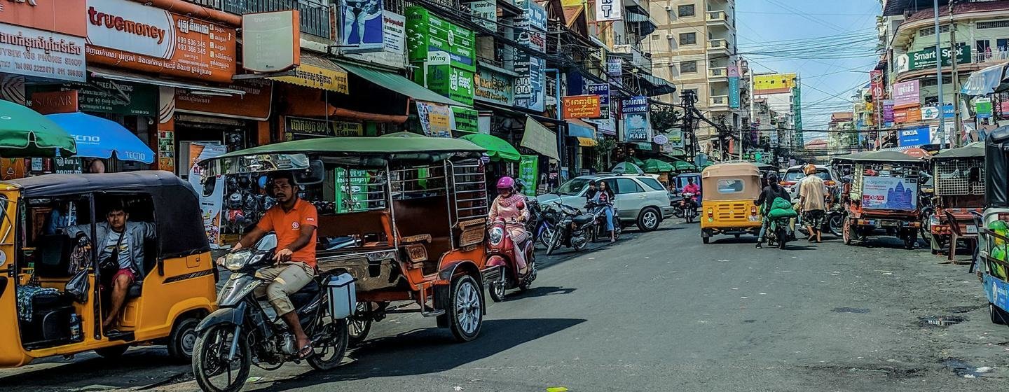 Une rue du centre-ville de la capitale du Cambodge, Phnom Penh (photo d'archives).