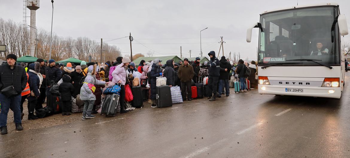 Des personnes fuient l'Ukraine, cherchant refuge en Moldavie ou transitant par le pays pour se rendre en Roumanie et dans d'autres pays de l'UE.